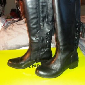 Gianni Bini black boots